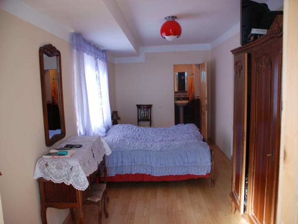 Dodo Japaridze Guesthouse Местія Номер фото