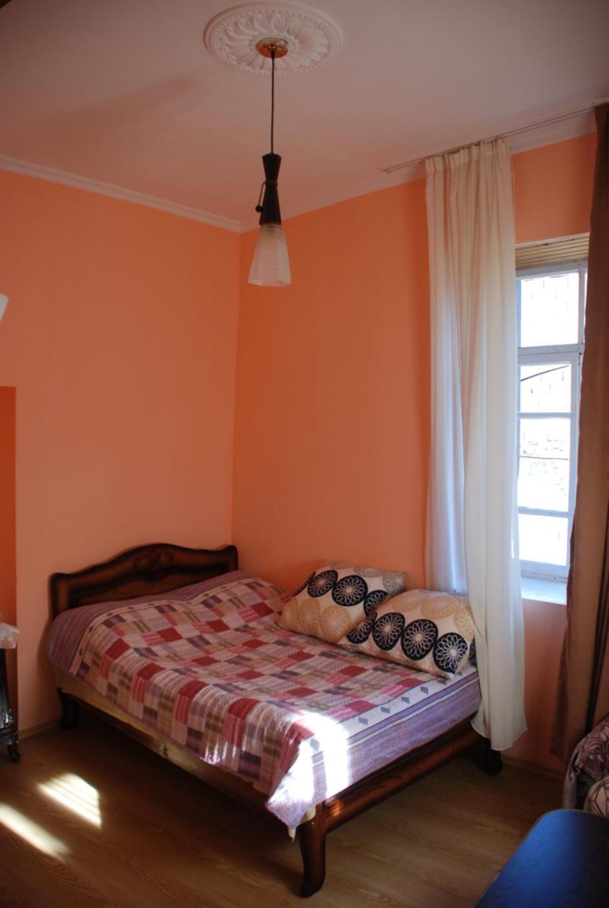 Dodo Japaridze Guesthouse Местія Екстер'єр фото